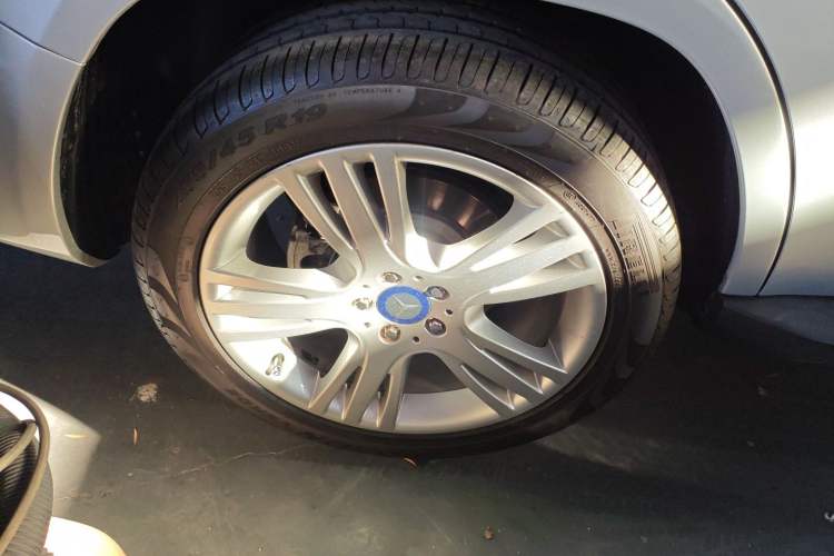 Used Mercedes-Benz GLK-Class 2014 GLK 200 Standard Model Right Rear Wheel Hub