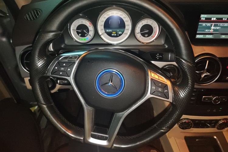 Used Mercedes-Benz GLK-Class 2014 GLK 200 Standard Model Steering Wheel