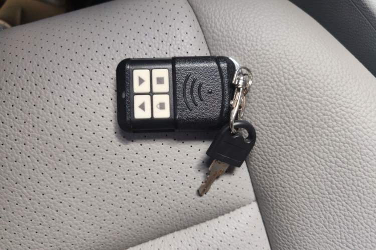 Used Mercedes-Benz GLK-Class 2014 GLK 260 4MATIC Dynamic Model Vehicle Key