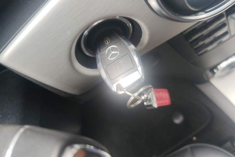 Used Mercedes-Benz GLK-Class 2014 GLK 260 4MATIC Dynamic Model Vehicle Key