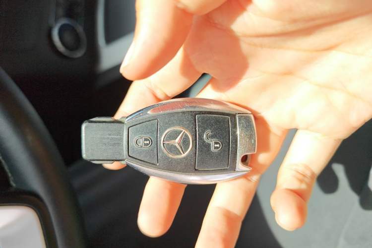 Used Mercedes-Benz GLK-Class 2014 GLK 260 4MATIC Dynamic Model Vehicle Key