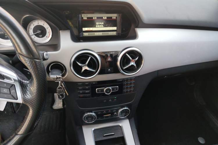 Used Mercedes-Benz GLK-Class 2014 GLK 200 Standard Model Audio And AC Panel
