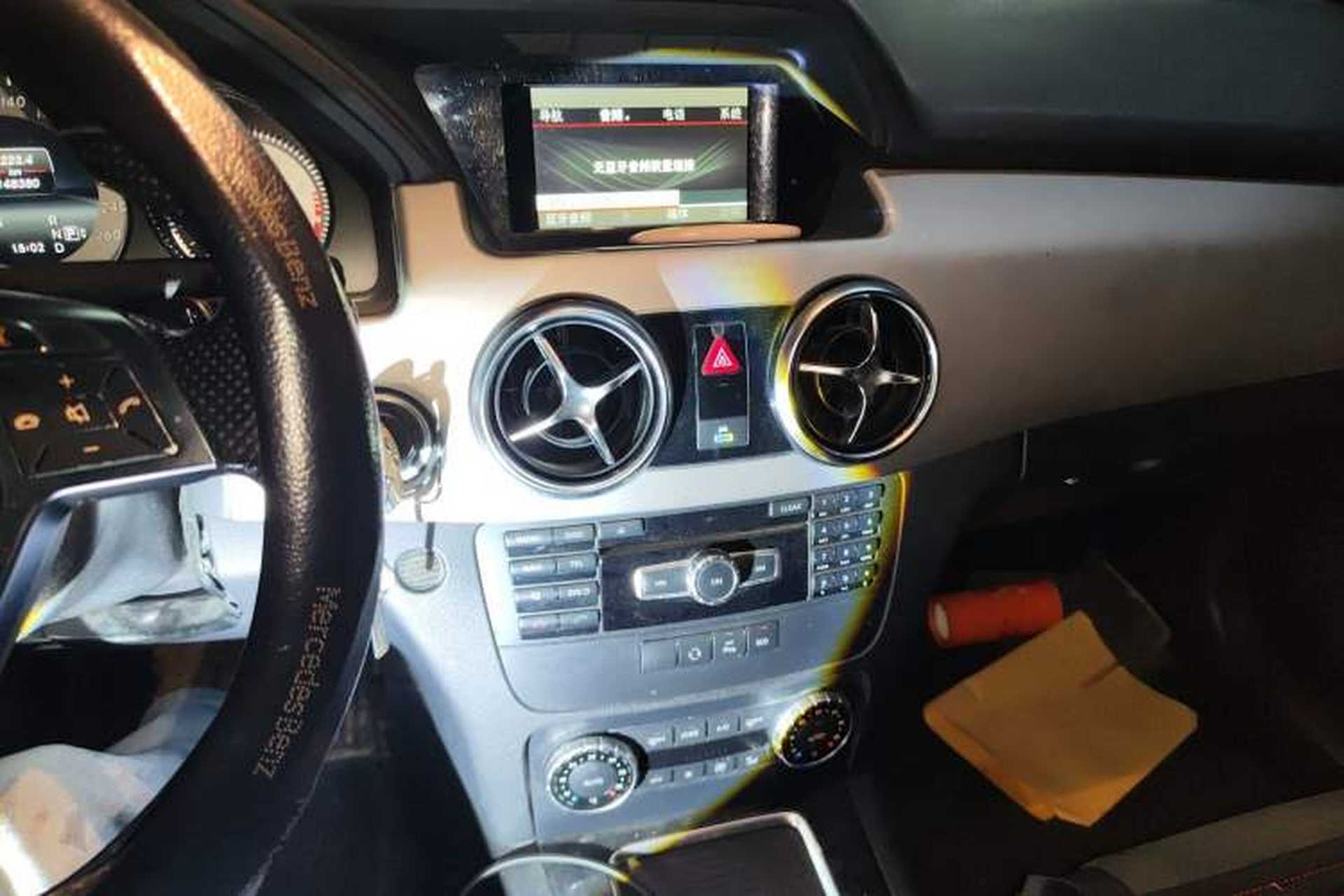 Used Mercedes-Benz GLK-Class 2014 GLK 200 Standard Model Audio And AC Panel