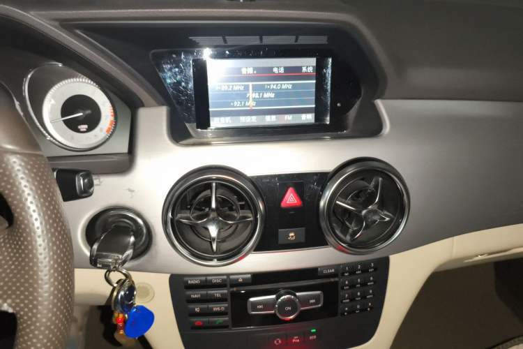 Used Mercedes-Benz GLK-Class 2014 GLK 260 4MATIC Dynamic Model Audio And AC Panel