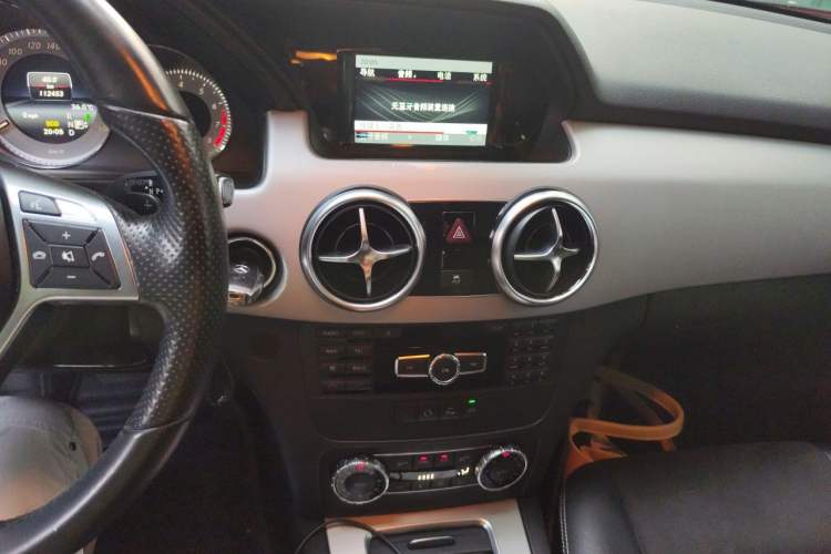 Used Mercedes-Benz GLK-Class 2014 GLK 200 Standard Model Audio And AC Panel