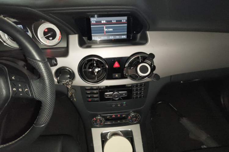 Used Mercedes-Benz GLK-Class 2014 GLK 260 4MATIC Dynamic Model Audio And AC Panel