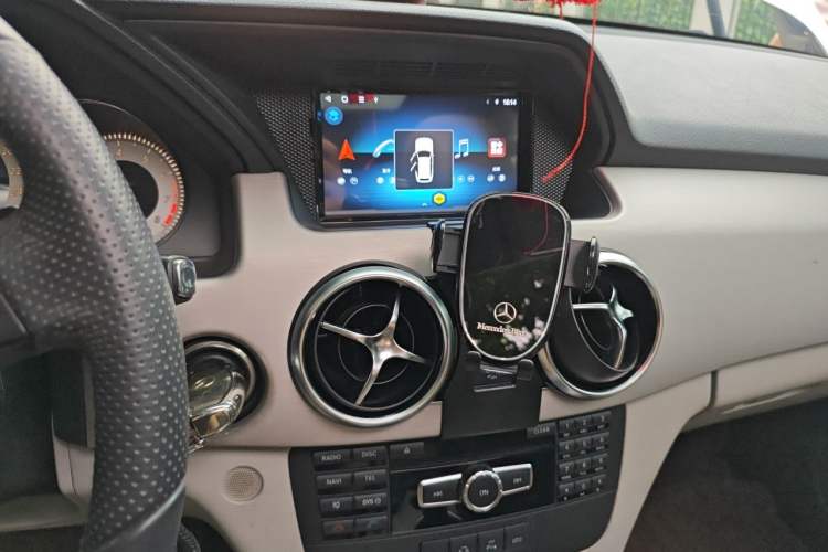 Used Mercedes-Benz GLK-Class 2014 GLK 260 4MATIC Dynamic Model Audio And AC Panel