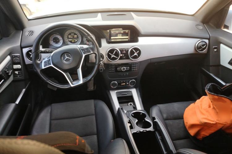Used Mercedes-Benz GLK-Class 2014 GLK 200 Standard Model Center Console
