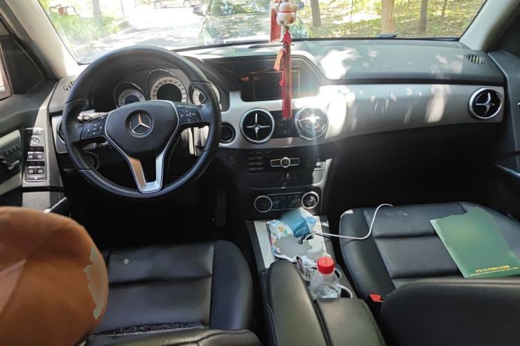 Used Mercedes-Benz GLK-Class 2014 GLK 260 4MATIC Dynamic Model Center Console