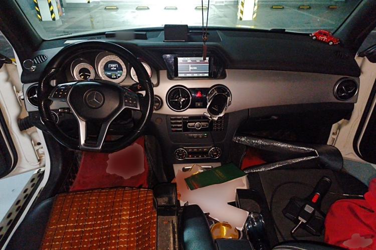 Used Mercedes-Benz GLK-Class 2014 GLK 200 Standard Model Center Console