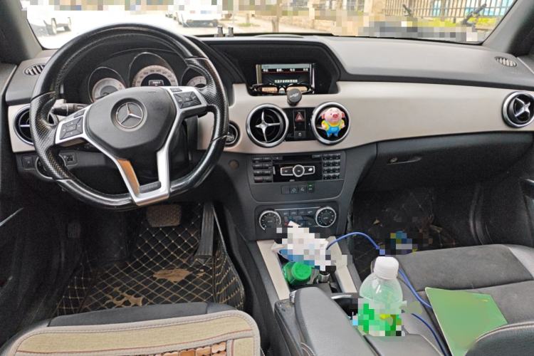 Used Mercedes-Benz GLK-Class 2014 GLK 200 Standard Model Center Console