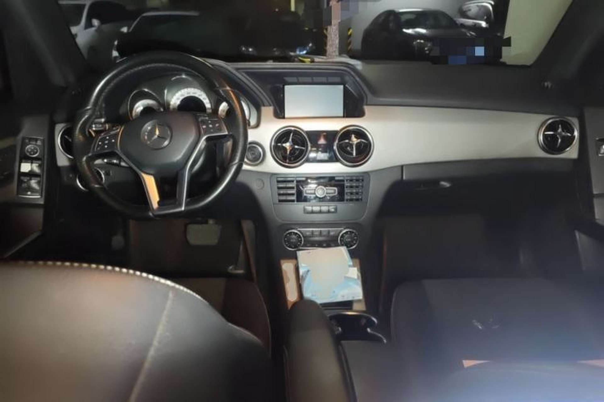 Used Mercedes-Benz GLK-Class 2014 GLK 200 Standard Model Center Console