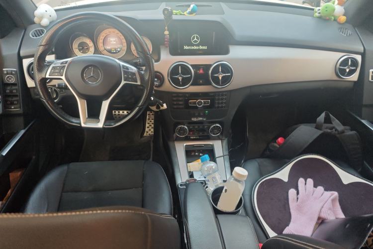 Used Mercedes-Benz GLK-Class 2014 GLK 200 Standard Model Center Console