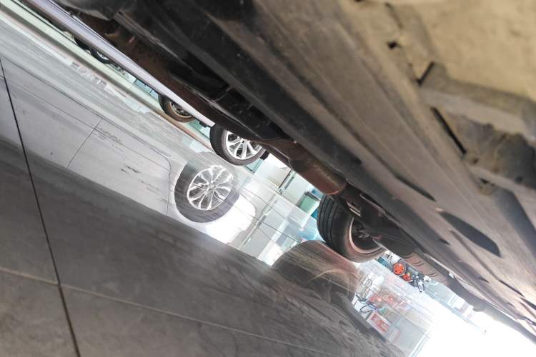 Used Mercedes-Benz GLK-Class 2014 GLK 260 4MATIC Dynamic Model Chassis Front Left