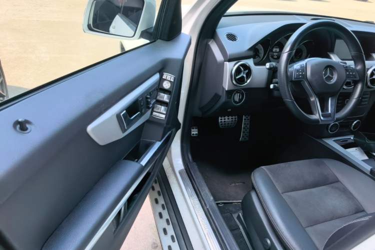 Used Mercedes-Benz GLK-Class 2014 GLK 200 Standard Model Driver Seat