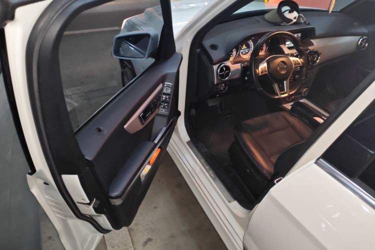 Used Mercedes-Benz GLK-Class 2014 GLK 200 Standard Model Driver Seat