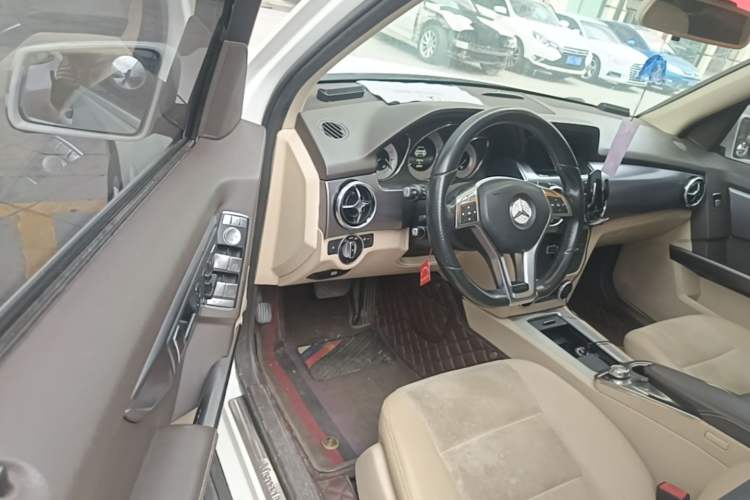Used Mercedes-Benz GLK-Class 2014 GLK 200 Standard Model Driver Seat