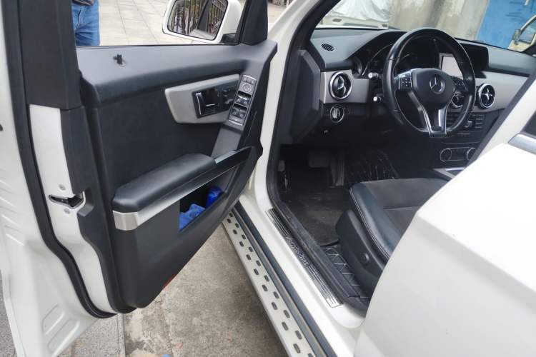 Used Mercedes-Benz GLK-Class 2014 GLK 200 Standard Model Driver Seat