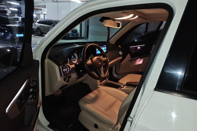Used Mercedes-Benz GLK-Class 2014 GLK 260 4MATIC Dynamic Model Driver Seat