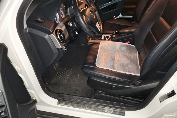 Used Mercedes-Benz GLK-Class 2014 GLK 260 4MATIC Dynamic Model Driver Seat