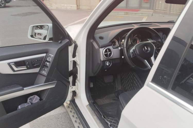 Used Mercedes-Benz GLK-Class 2014 GLK 200 Standard Model Driver Seat