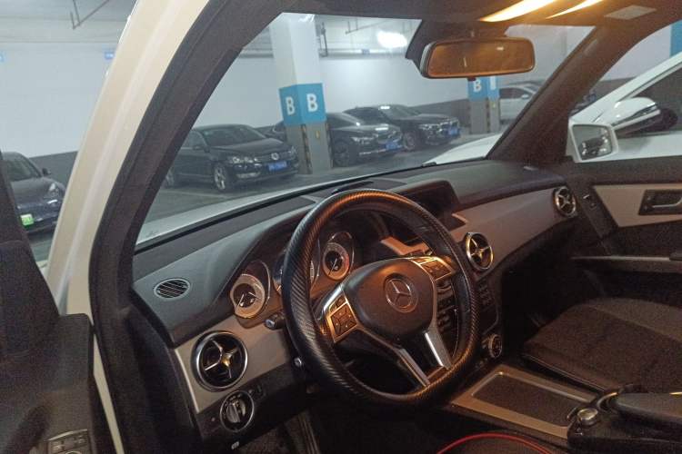 Used Mercedes-Benz GLK-Class 2014 GLK 200 Standard Model Driver Seat