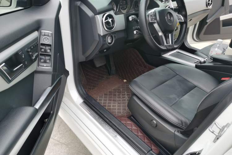 Used Mercedes-Benz GLK-Class 2014 GLK 200 Standard Model Driver Seat