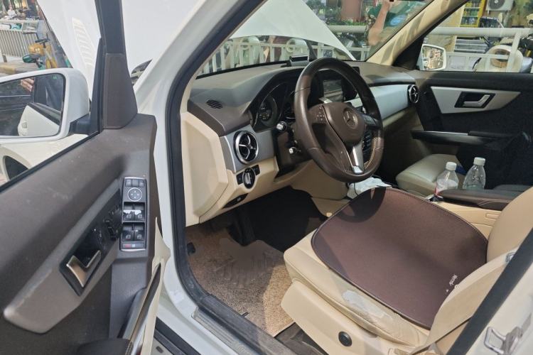 Used Mercedes-Benz GLK-Class 2014 GLK 260 4MATIC Dynamic Model Driver Seat