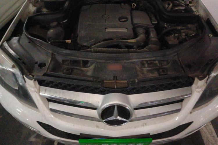 Used Mercedes-Benz GLK-Class 2014 GLK 200 Standard Model Engine Bay