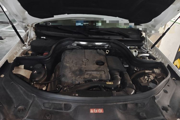 Used Mercedes-Benz GLK-Class 2014 GLK 200 Standard Model Engine Bay