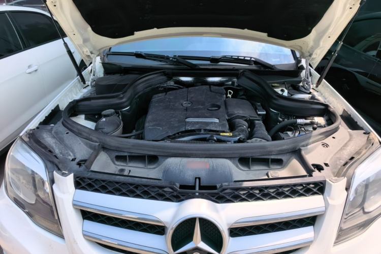 Used Mercedes-Benz GLK-Class 2014 GLK 200 Standard Model Engine Bay