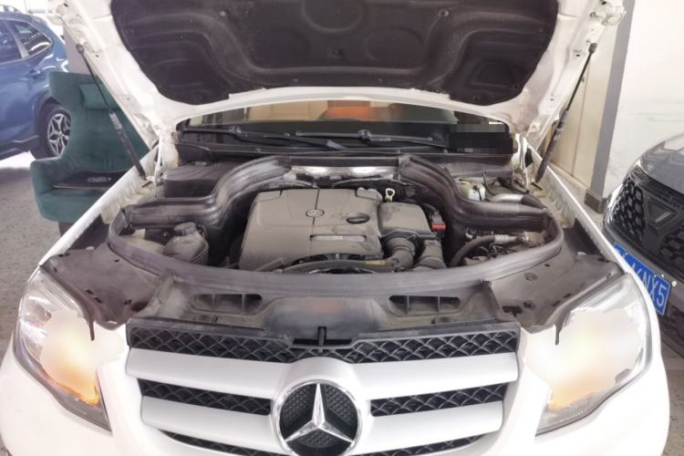 Used Mercedes-Benz GLK-Class 2014 GLK 260 4MATIC Dynamic Model Engine Bay