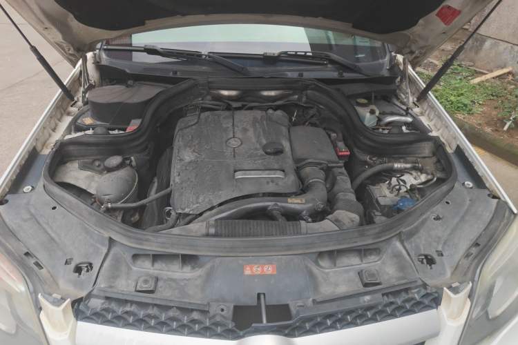 Used Mercedes-Benz GLK-Class 2014 GLK 260 4MATIC Dynamic Model Engine Bay