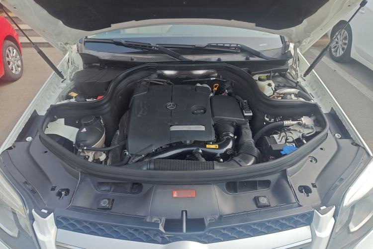 Used Mercedes-Benz GLK-Class 2014 GLK 200 Standard Model Engine Bay