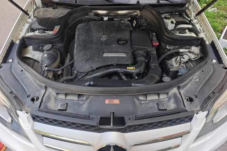 Used Mercedes-Benz GLK-Class 2014 GLK 200 Standard Model Engine Bay