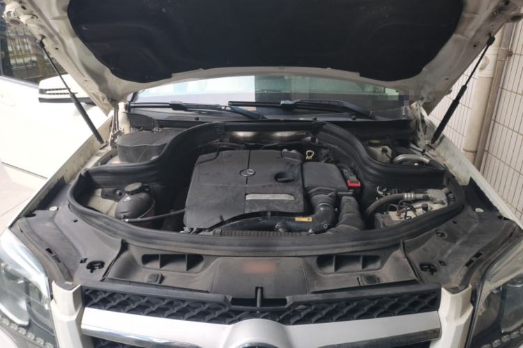 Used Mercedes-Benz GLK-Class 2014 GLK 200 Standard Model Engine Bay