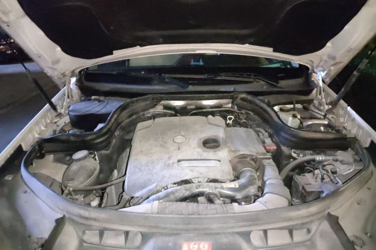 Used Mercedes-Benz GLK-Class 2014 GLK 260 4MATIC Dynamic Model Engine Bay