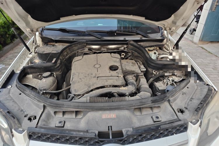 Used Mercedes-Benz GLK-Class 2014 GLK 260 4MATIC Dynamic Model Engine Bay