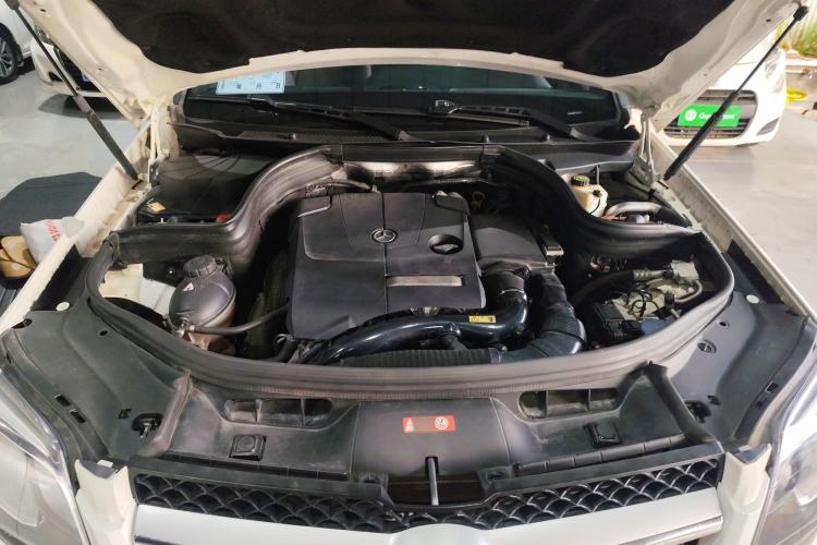 Used Mercedes-Benz GLK-Class 2014 GLK 200 Standard Model Engine Bay