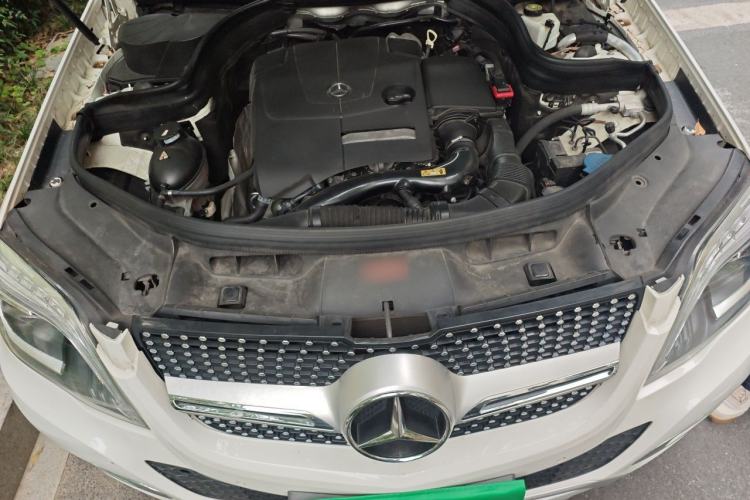 Used Mercedes-Benz GLK-Class 2014 GLK 260 4MATIC Dynamic Model Engine Bay
