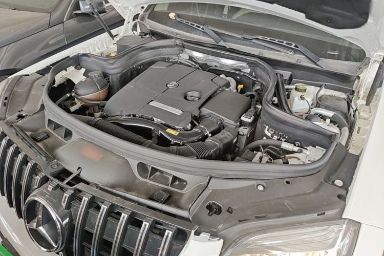 Used Mercedes-Benz GLK-Class 2014 GLK 200 Standard Model Engine Bay