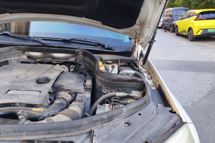 Used Mercedes-Benz GLK-Class 2014 GLK 260 4MATIC Dynamic Model Engine Bay Left