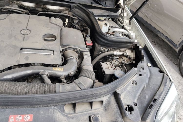 Used Mercedes-Benz GLK-Class 2014 GLK 260 4MATIC Dynamic Model Engine Bay Left