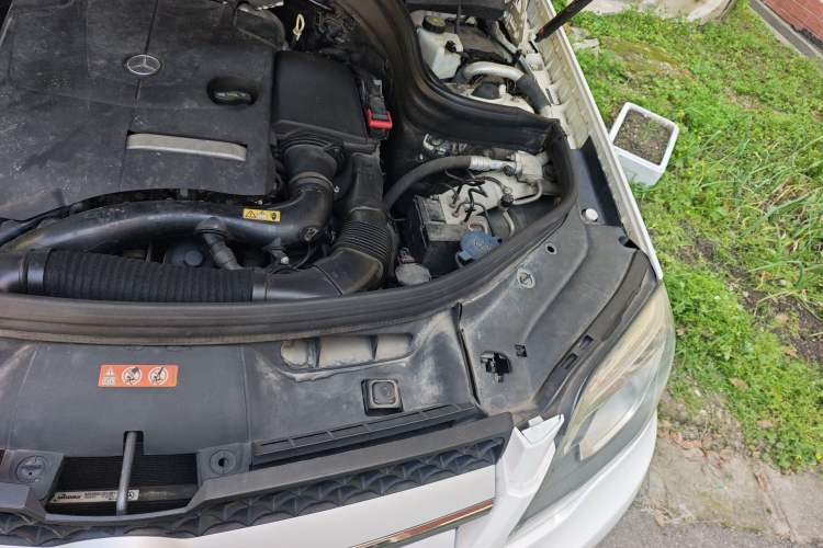 Used Mercedes-Benz GLK-Class 2014 GLK 200 Standard Model Engine Bay Left