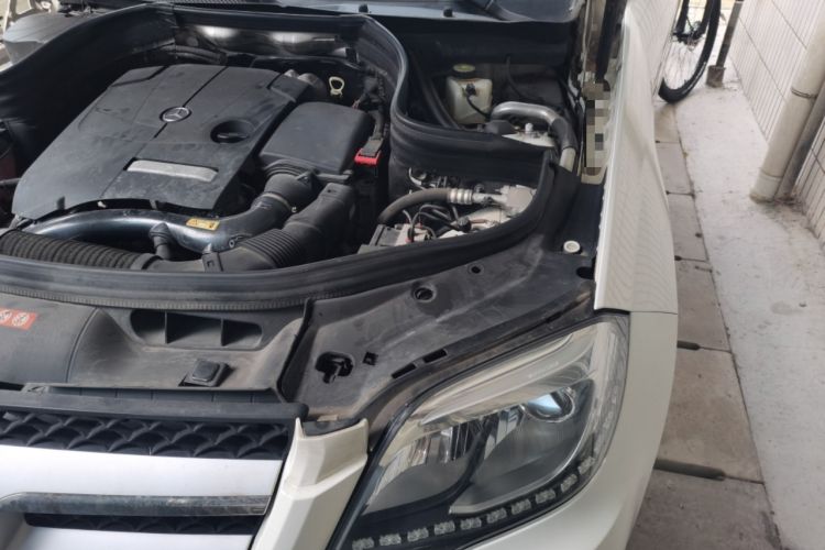 Used Mercedes-Benz GLK-Class 2014 GLK 200 Standard Model Engine Bay Left