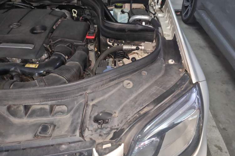 Used Mercedes-Benz GLK-Class 2014 GLK 200 Standard Model Engine Bay Left