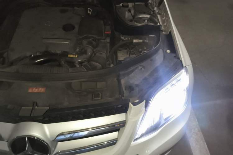 Used Mercedes-Benz GLK-Class 2014 GLK 260 4MATIC Dynamic Model Engine Bay Left