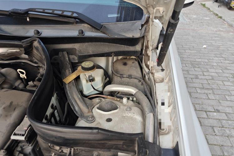 Used Mercedes-Benz GLK-Class 2014 GLK 260 4MATIC Dynamic Model Engine Bay Left