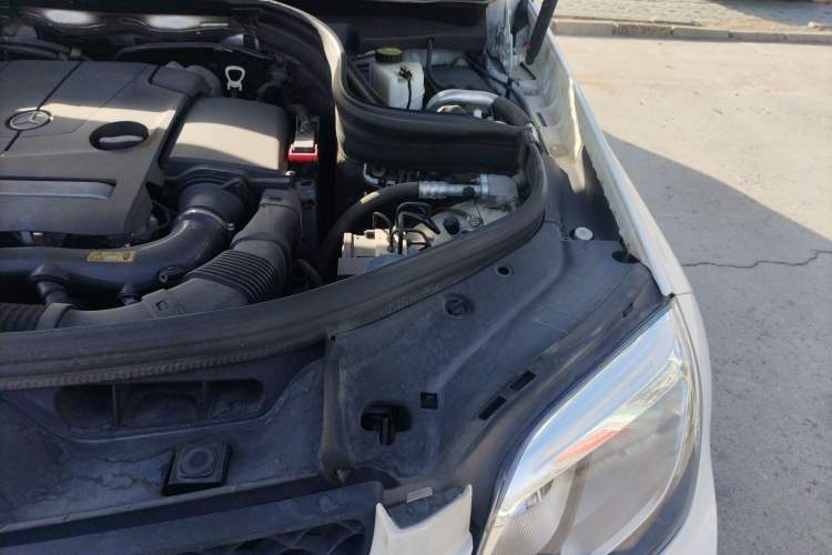 Used Mercedes-Benz GLK-Class 2014 GLK 200 Standard Model Engine Bay Left