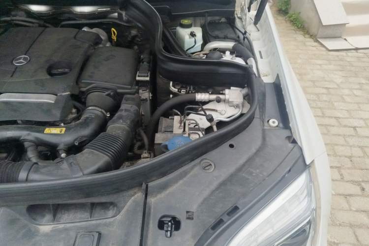 Used Mercedes-Benz GLK-Class 2014 GLK 200 Standard Model Engine Bay Left